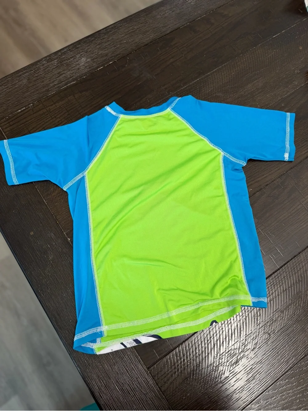 OshKosh B'gosh Blue & Lime Shark Graphic Boys' Rash Guard